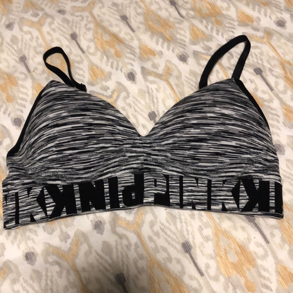 VS PINK lightly lined Wireless lounge bra